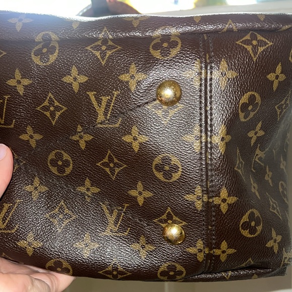 Authentic Louis Vuitton Artsy LV Monogram Brown Tan - Picture 4 of 16